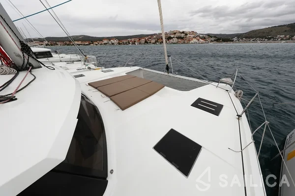 Saona 47 - Yacht Charter Sailica