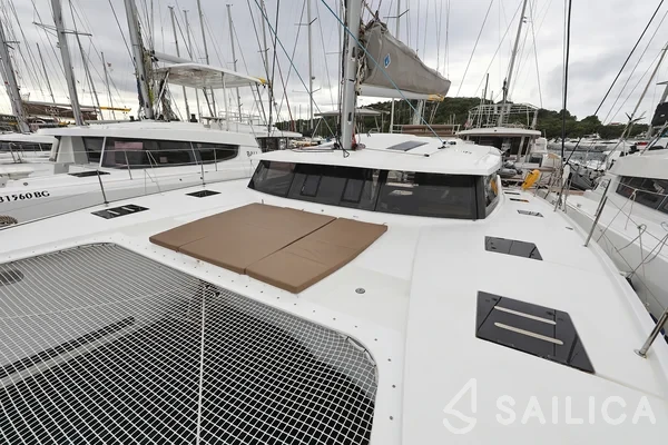 Saona 47 - Yacht Charter Sailica