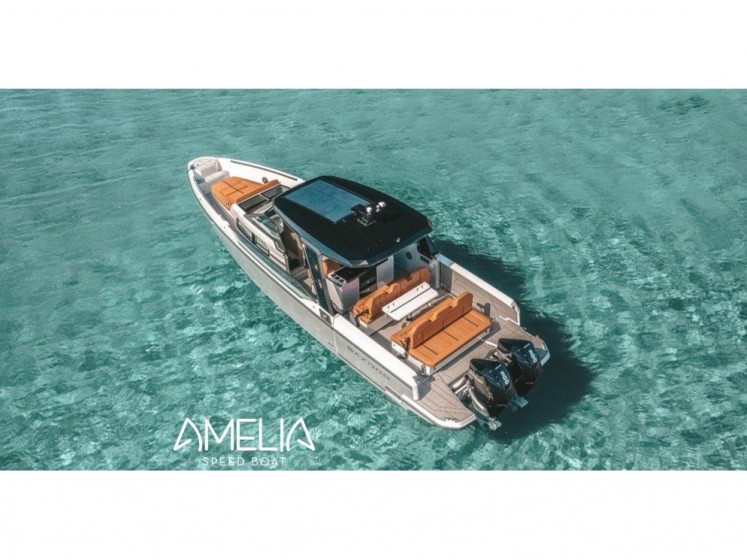 Saxdor 320 GTO - Yacht Charter Sailica