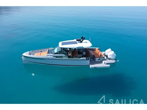 Saxdor 320 GTO - Yacht Charter Sailica