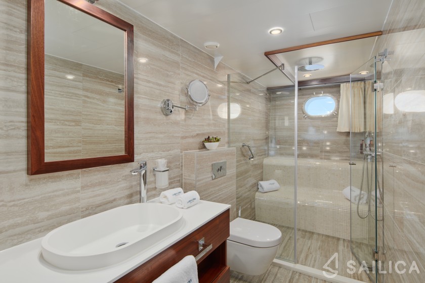 Gulet - Yacht Charter Sailica