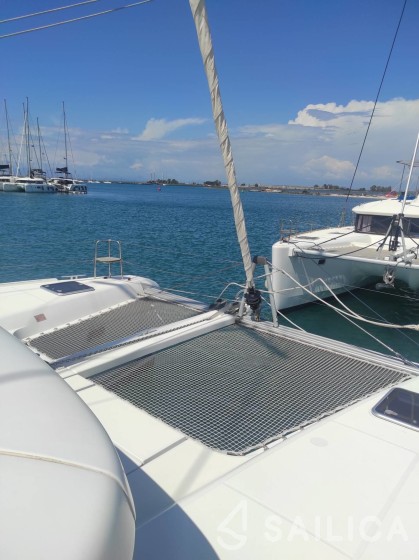 Lagoon 42 - Yacht Charter Sailica
