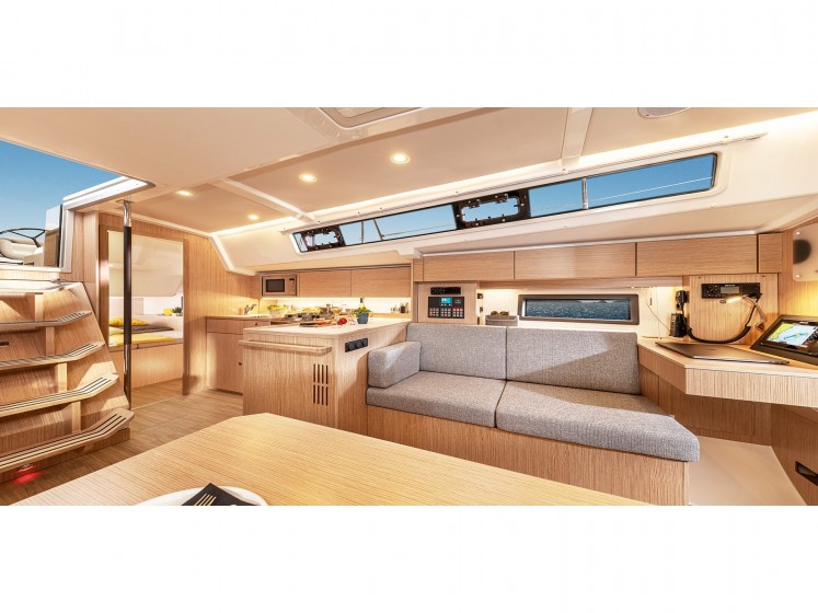 Bavaria C38 - Yacht Charter Sailica