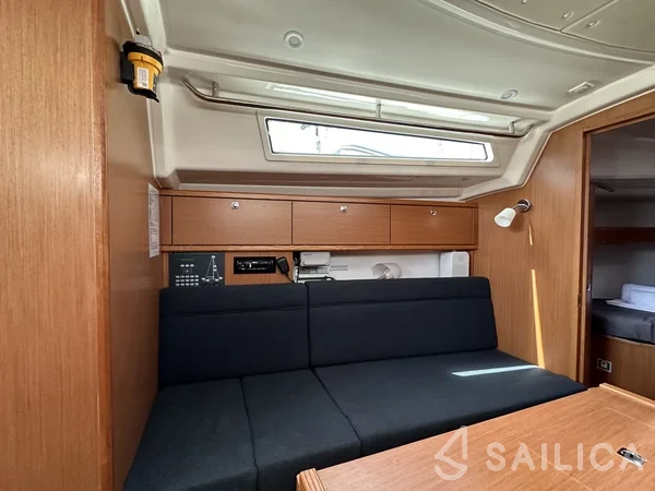 Bavaria 34 Cruiser - Yacht Charter Sailica