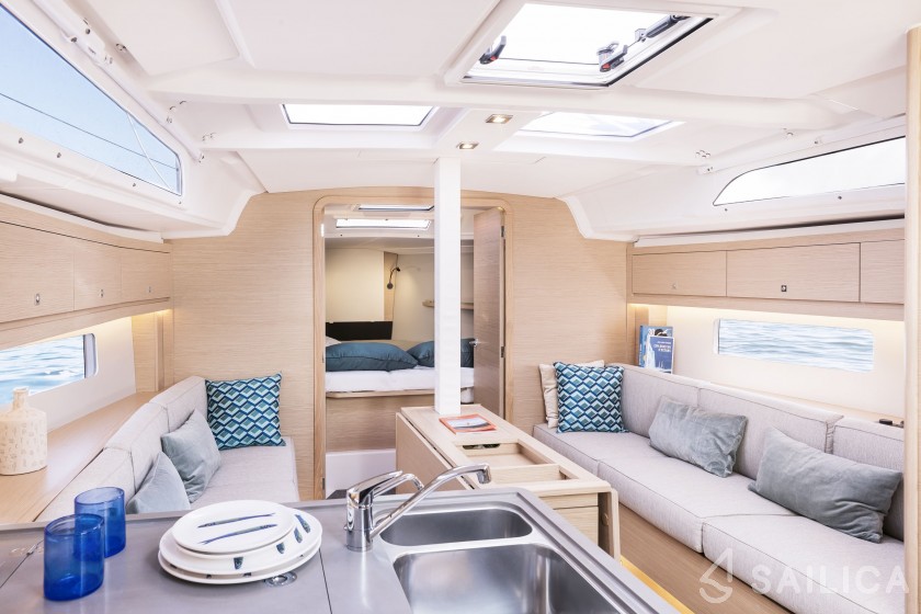 Dufour 37 - Yacht Charter Sailica