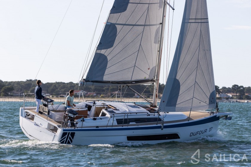 Dufour 37 - Yacht Charter Sailica