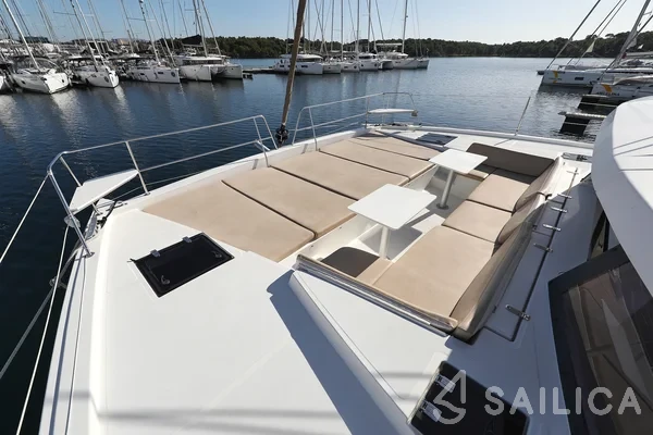 Bali 4.5 - Yacht Charter Sailica