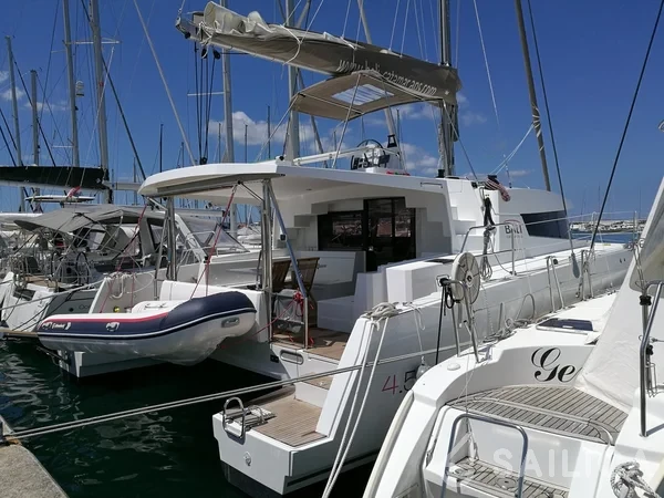 Bali 4.5 - Yacht Charter Sailica