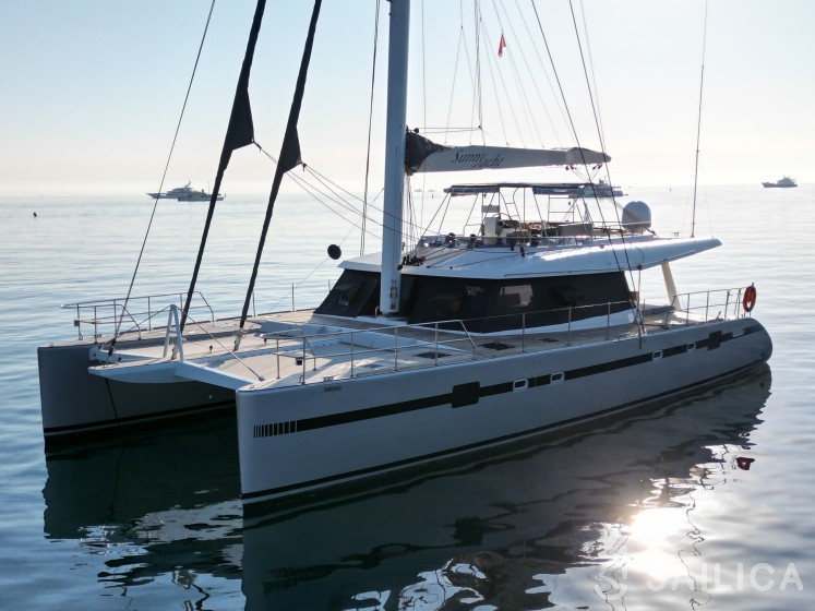 Sunreef 62 - Yacht Charter Sailica