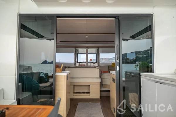 Lagoon 51 - Yacht Charter Sailica