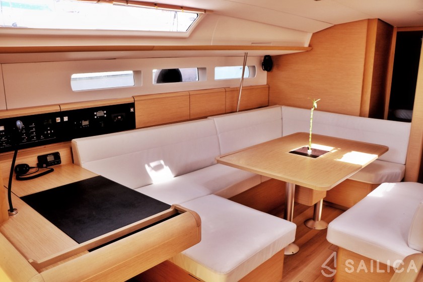 Sun Odyssey 519 - Yacht Charter Sailica