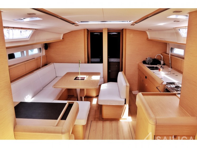 Sun Odyssey 519 - Yacht Charter Sailica