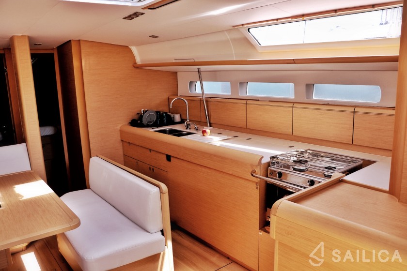 Sun Odyssey 519 - Yacht Charter Sailica