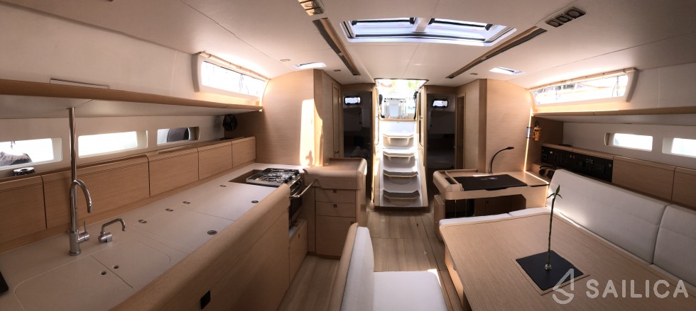 Sun Odyssey 519 - Yacht Charter Sailica