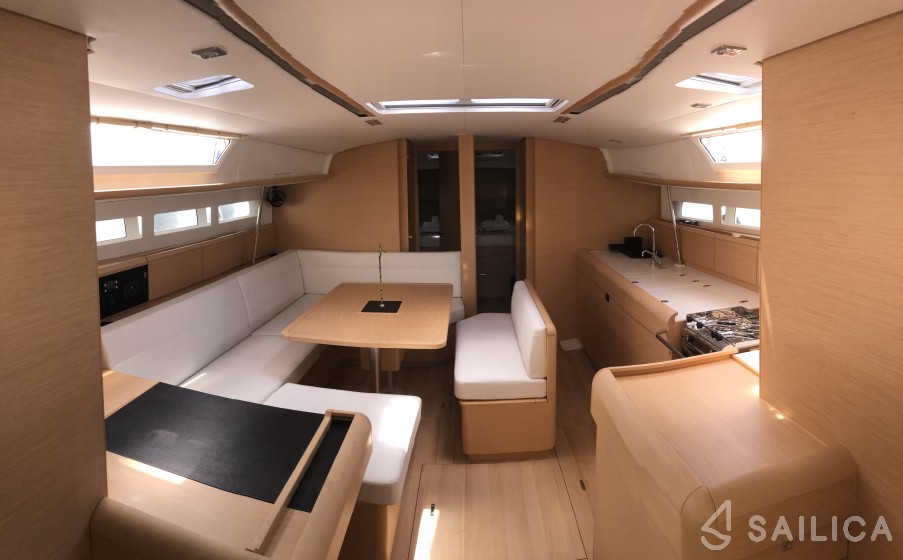 Sun Odyssey 519 - Yacht Charter Sailica