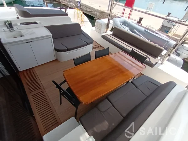 Lagoon 51 - Yacht Charter Sailica