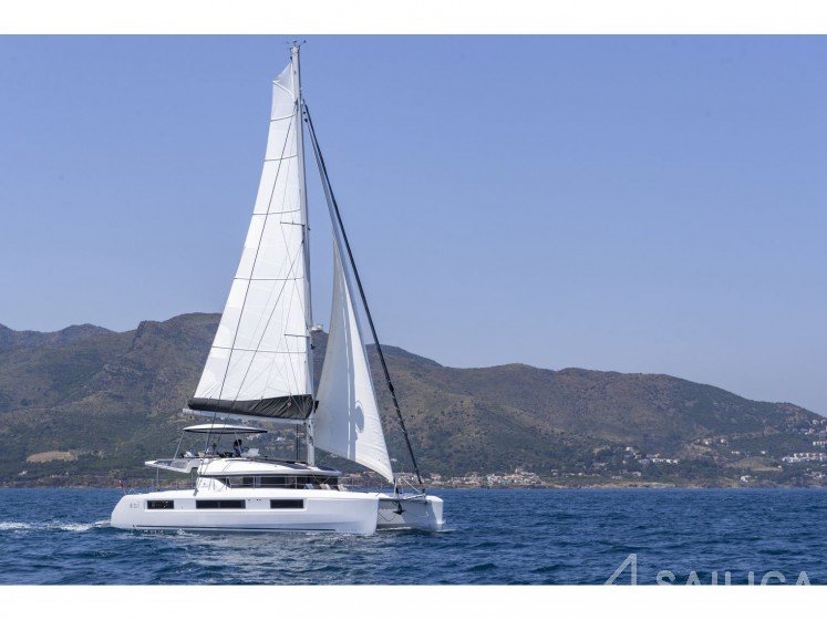 Lagoon 51 - Yacht Charter Sailica
