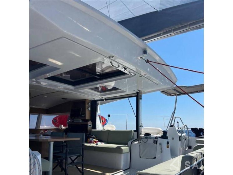 Bali Catsmart - Yacht Charter Sailica