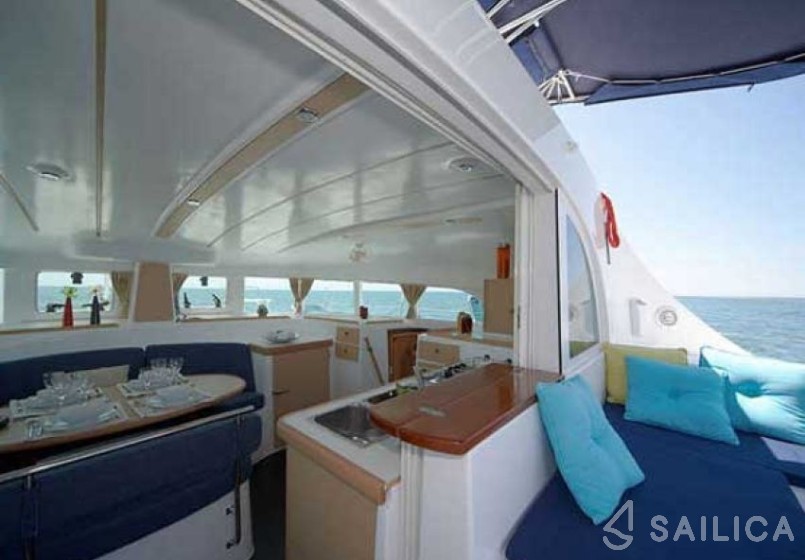 Lagoon 380 S2 - Yacht Charter Sailica