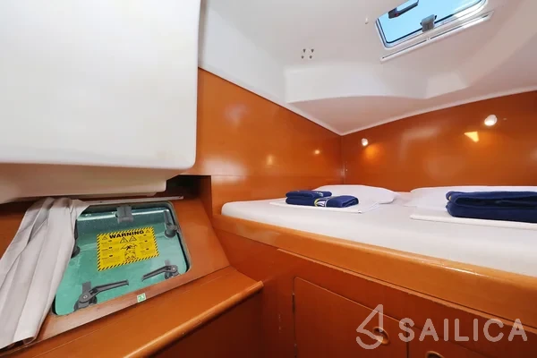 Lagoon 380 S2 - Yacht Charter Sailica