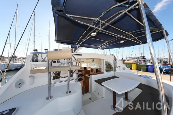 Lagoon 380 S2 - Yacht Charter Sailica