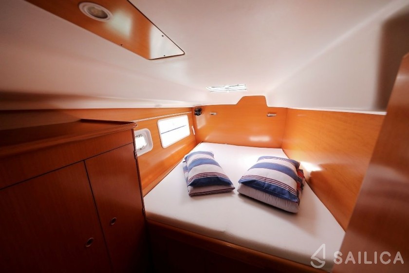 Lagoon 380 S2 - Yacht Charter Sailica