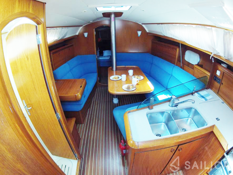 Sun Odyssey 35 - Yacht Charter Sailica