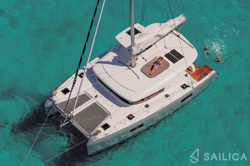 Lagoon 42 - Yacht Charter Sailica