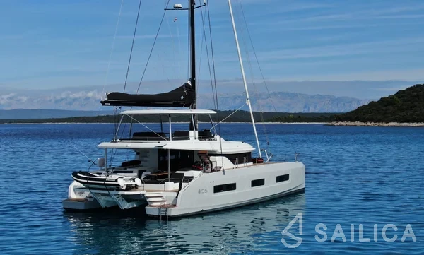 Lagoon 55 - Yacht Charter Sailica