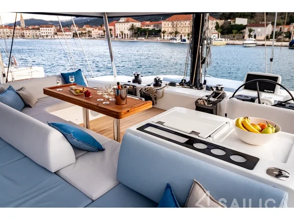 Lagoon 55 - Yacht Charter Sailica