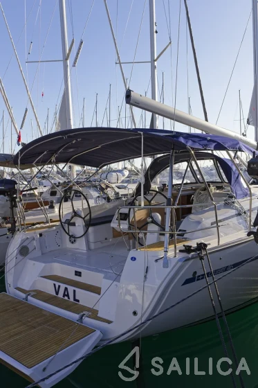 Bavaria 46 Cruiser - Yacht Charter Sailica
