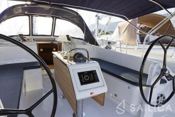 Bavaria 46 Cruiser - Yacht Charter Sailica