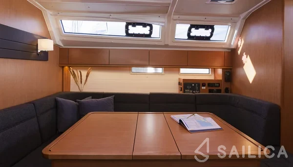 Bavaria 46 Cruiser - Yacht Charter Sailica