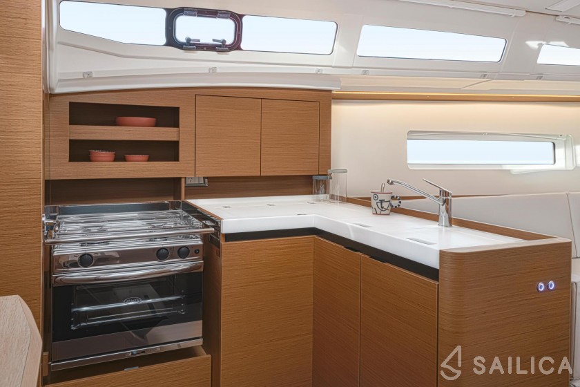 Sun Odyssey 380 - Yacht Charter Sailica