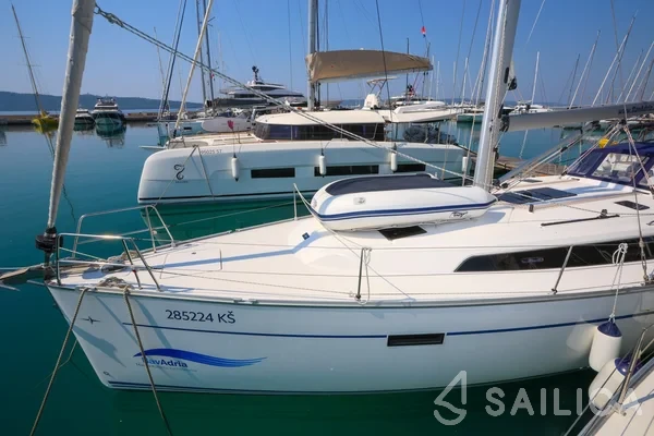 Bavaria 46 Cruiser - Yacht Charter Sailica