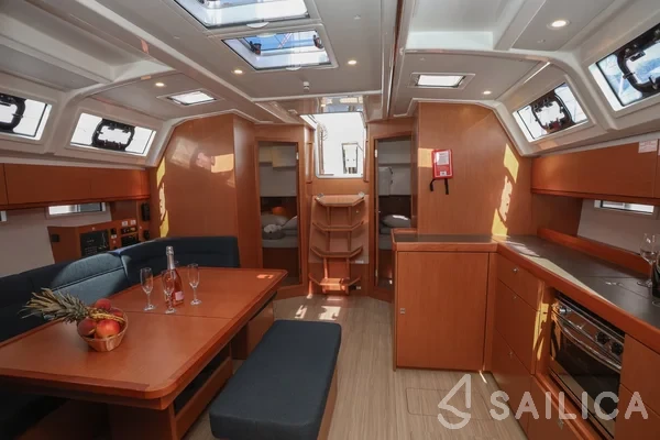 Bavaria 46 Cruiser - Yacht Charter Sailica