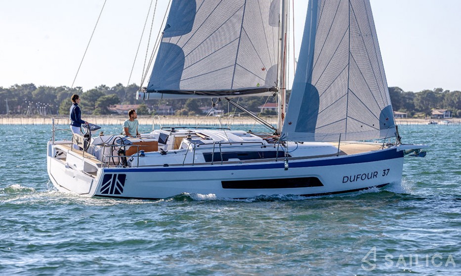 Dufour 37 - Yacht Charter Sailica