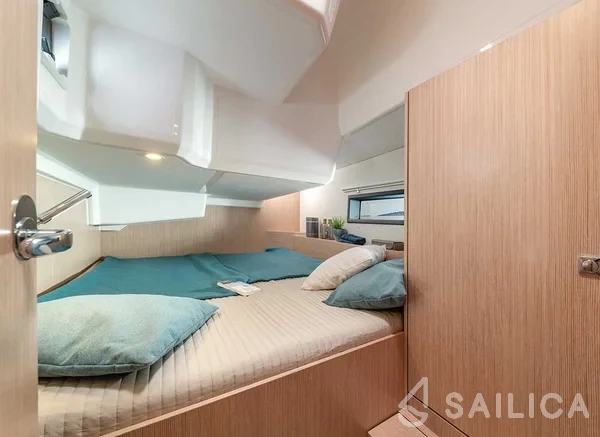 Bavaria C42 - Yacht Charter Sailica