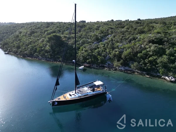Hanse 510 - Yacht Charter Sailica