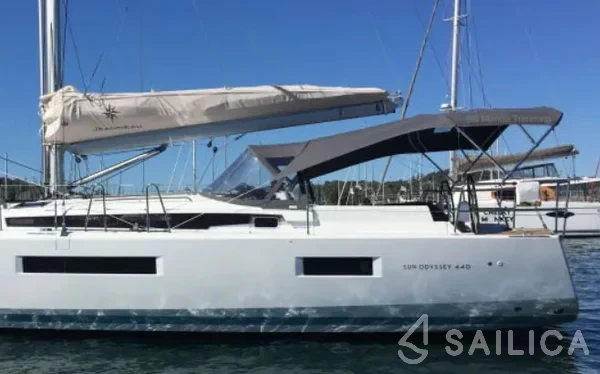 Sun Odyssey 440 - Yacht Charter Sailica