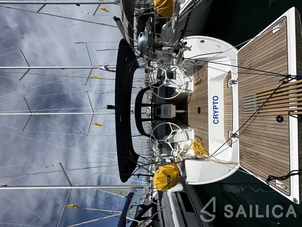 Bavaria 37 Cruiser - Yacht Charter Sailica