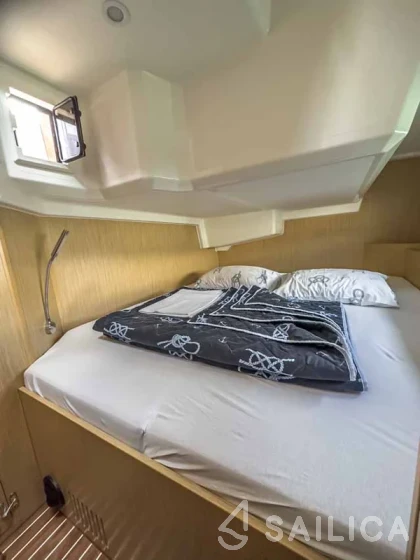 Bavaria C42 - Yacht Charter Sailica