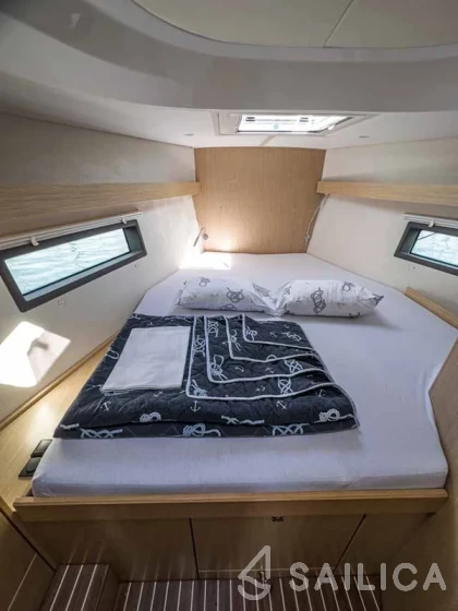 Bavaria C42 - Yacht Charter Sailica