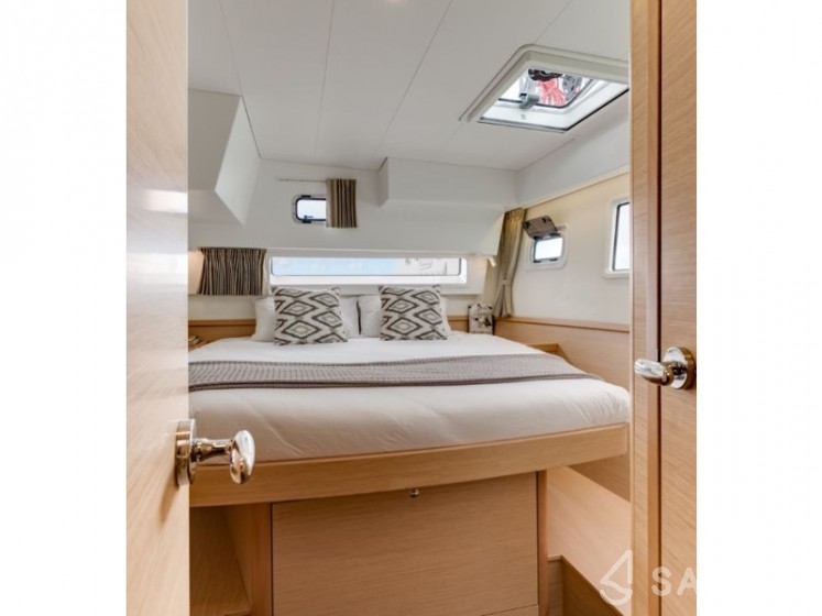 Lagoon 42 - Yacht Charter Sailica