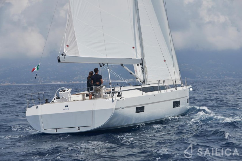 Bavaria C50 Style - 3 + 1 cab. - Yacht Charter Sailica