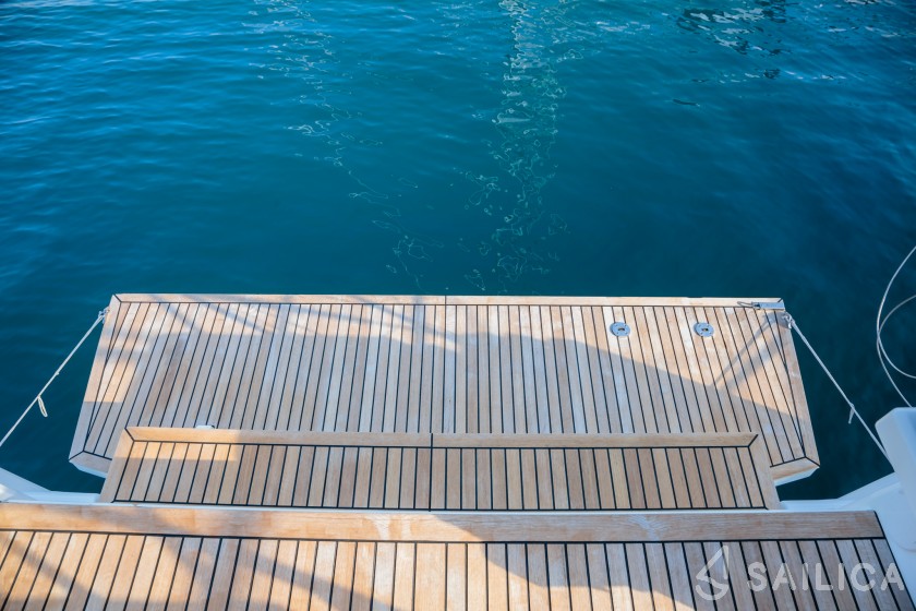 Oceanis 51.1 - Yacht Charter Sailica