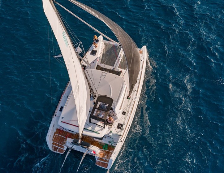 Lagoon 40 - Yacht Charter Sailica