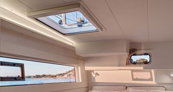 Lagoon 40 - Yacht Charter Sailica