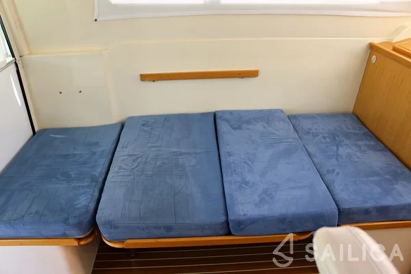 Adria 1002 Vektor - Yacht Charter Sailica