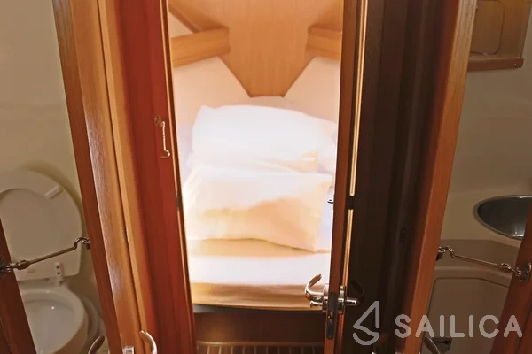 Adria 1002 Vektor - Yacht Charter Sailica